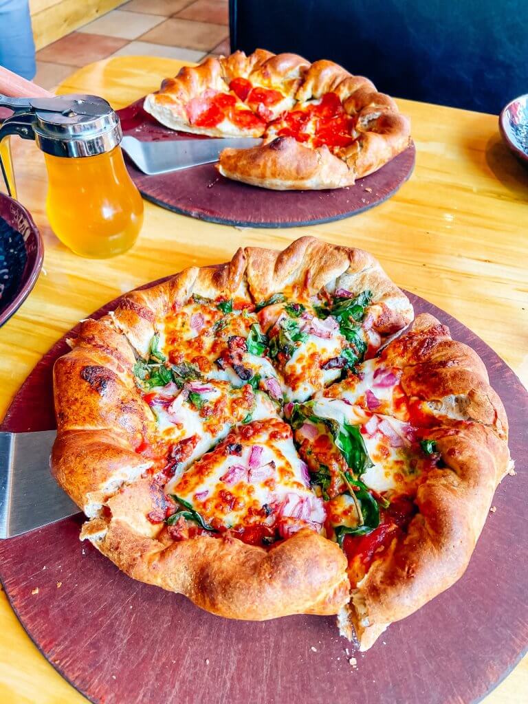 things to do in steamboat springs, colorado; beau jo's pizza