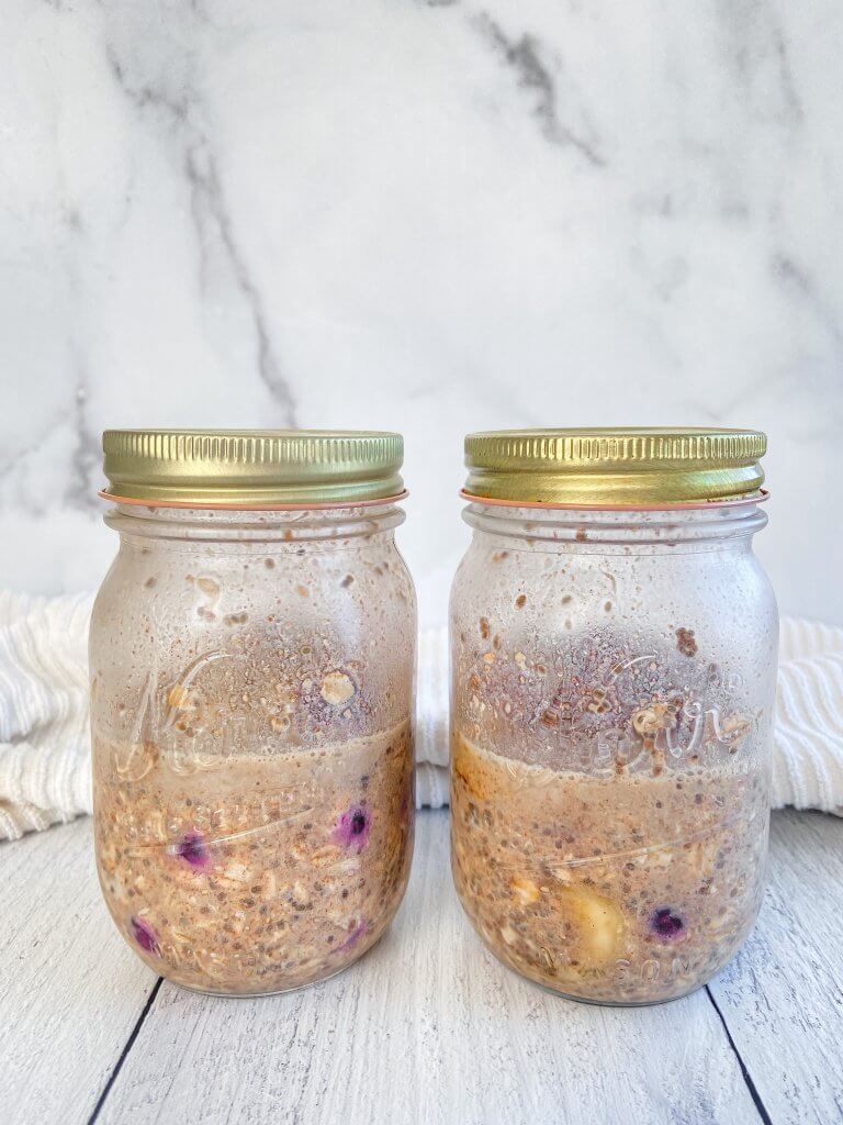 Mason Jar Overnight Oats - 5 Ways - Homemade Home